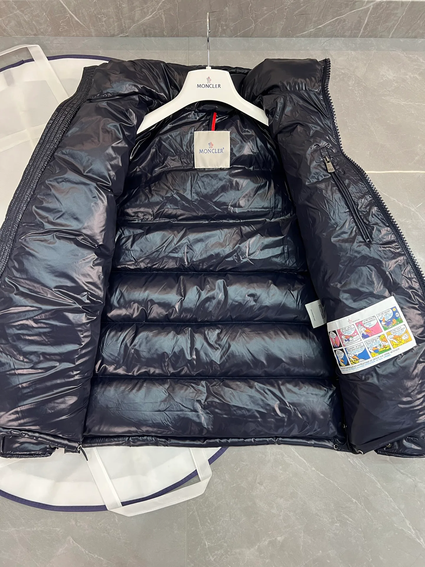 Men's Jackets And Down Jackets MONCLER 18111321