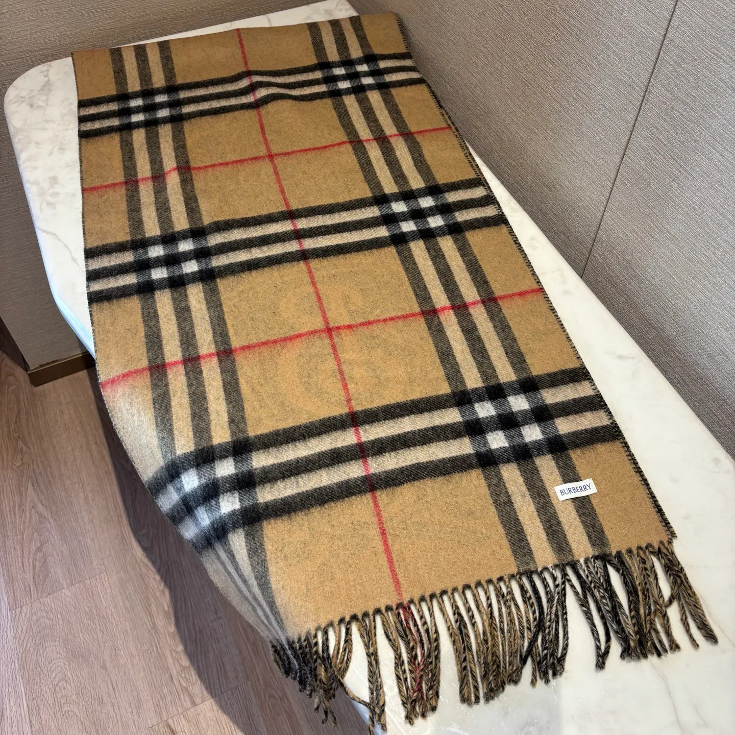 Scarves BURBERRY 18507335