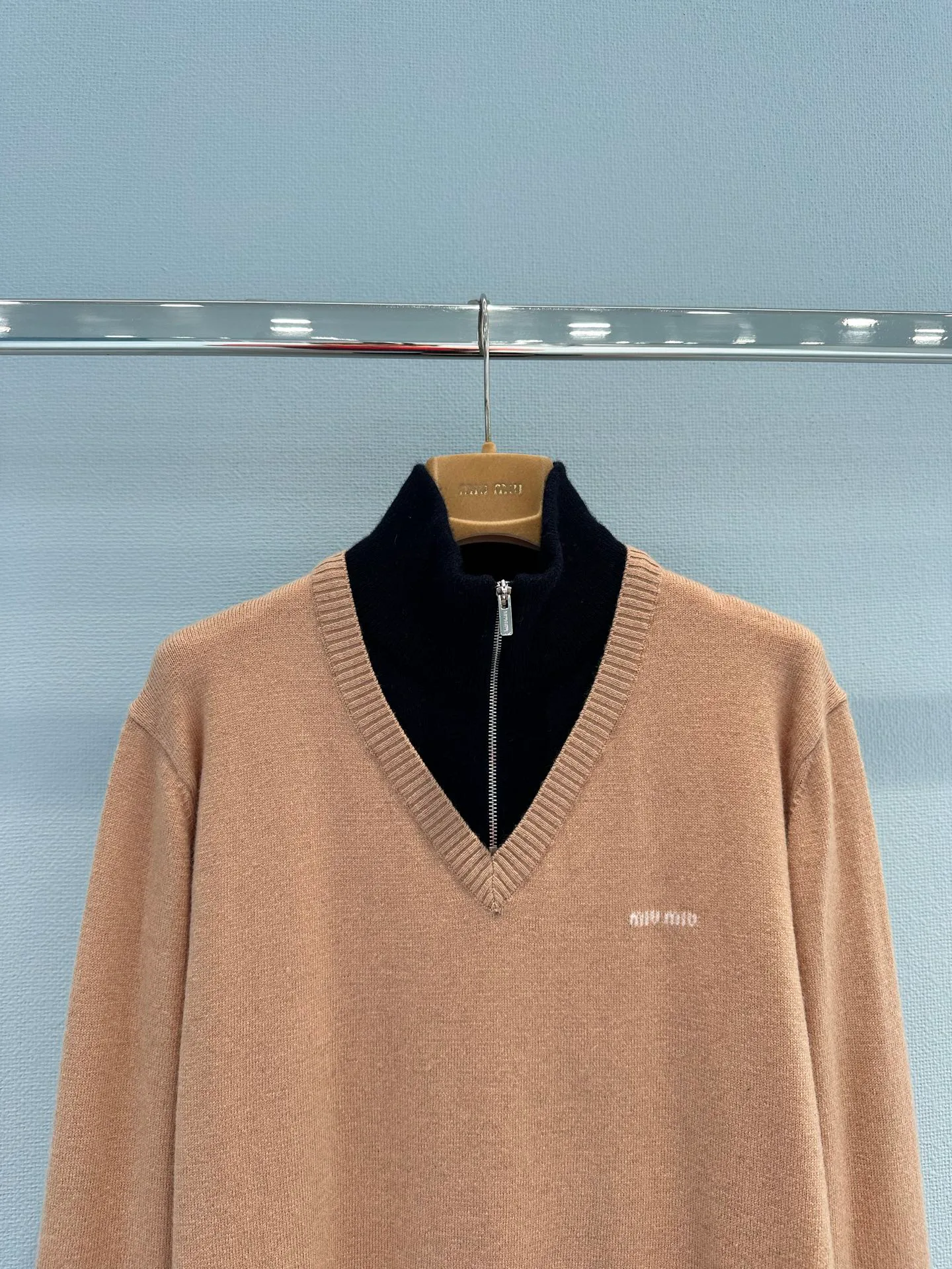 Women's Jumpers And Sweaters MIU MIU 18114659