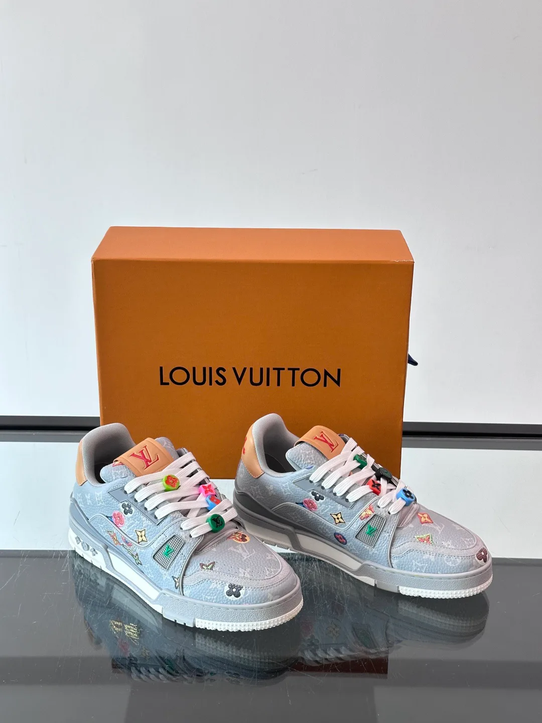 Men's Sneakers LOUIS VUITTON 18400622
