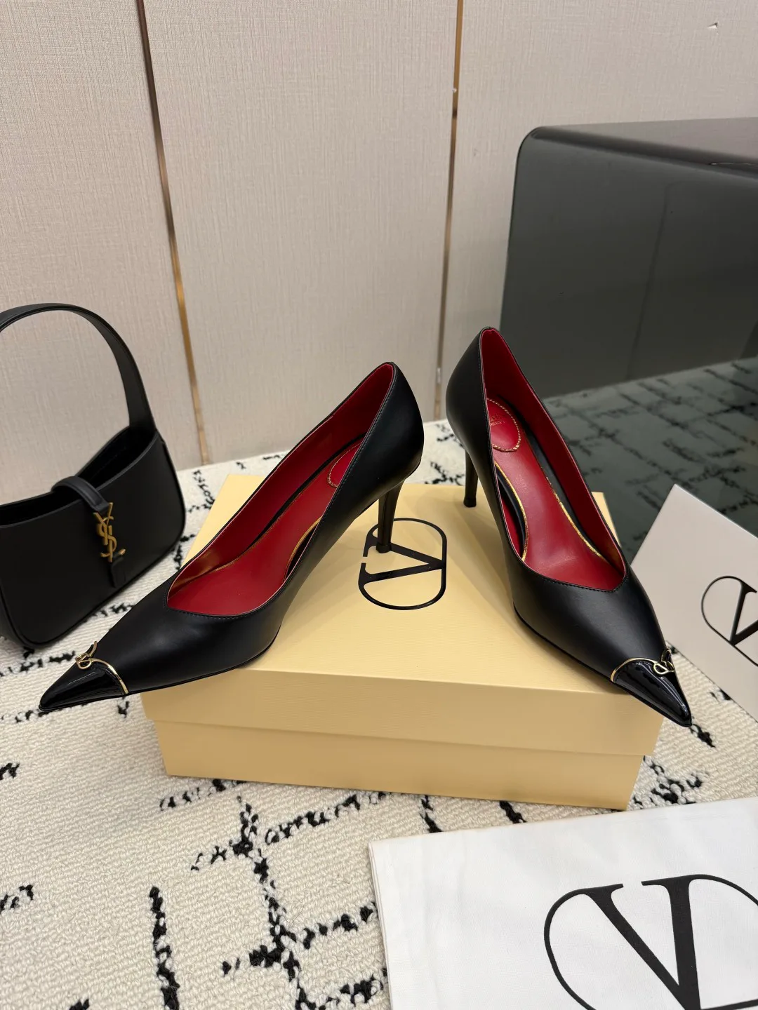Women's Heels VALENTINO 17937551