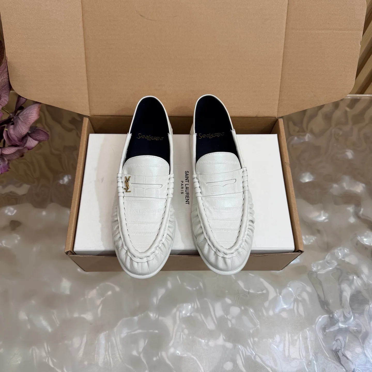 Women's Loafers And Moccasins SAINT LAURENT 18062362