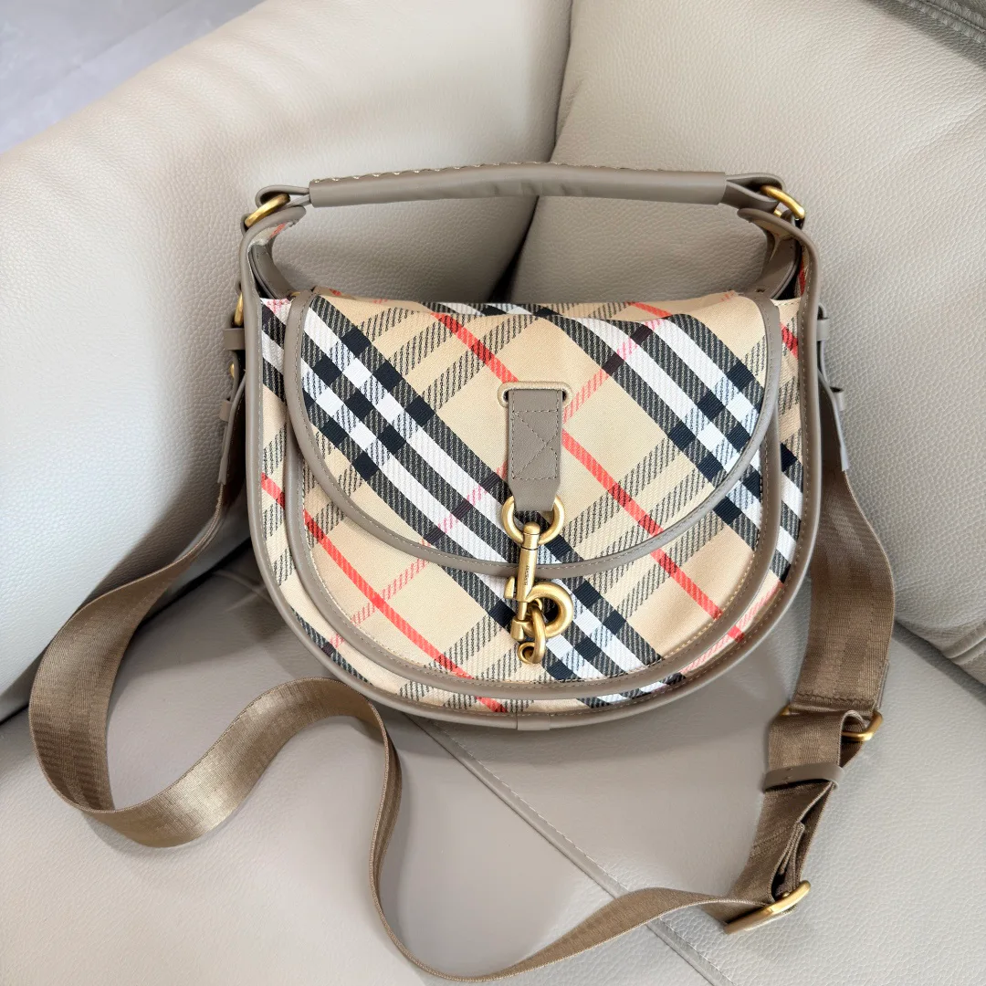 Women's Shoulder Bags BURBERRY 16993935