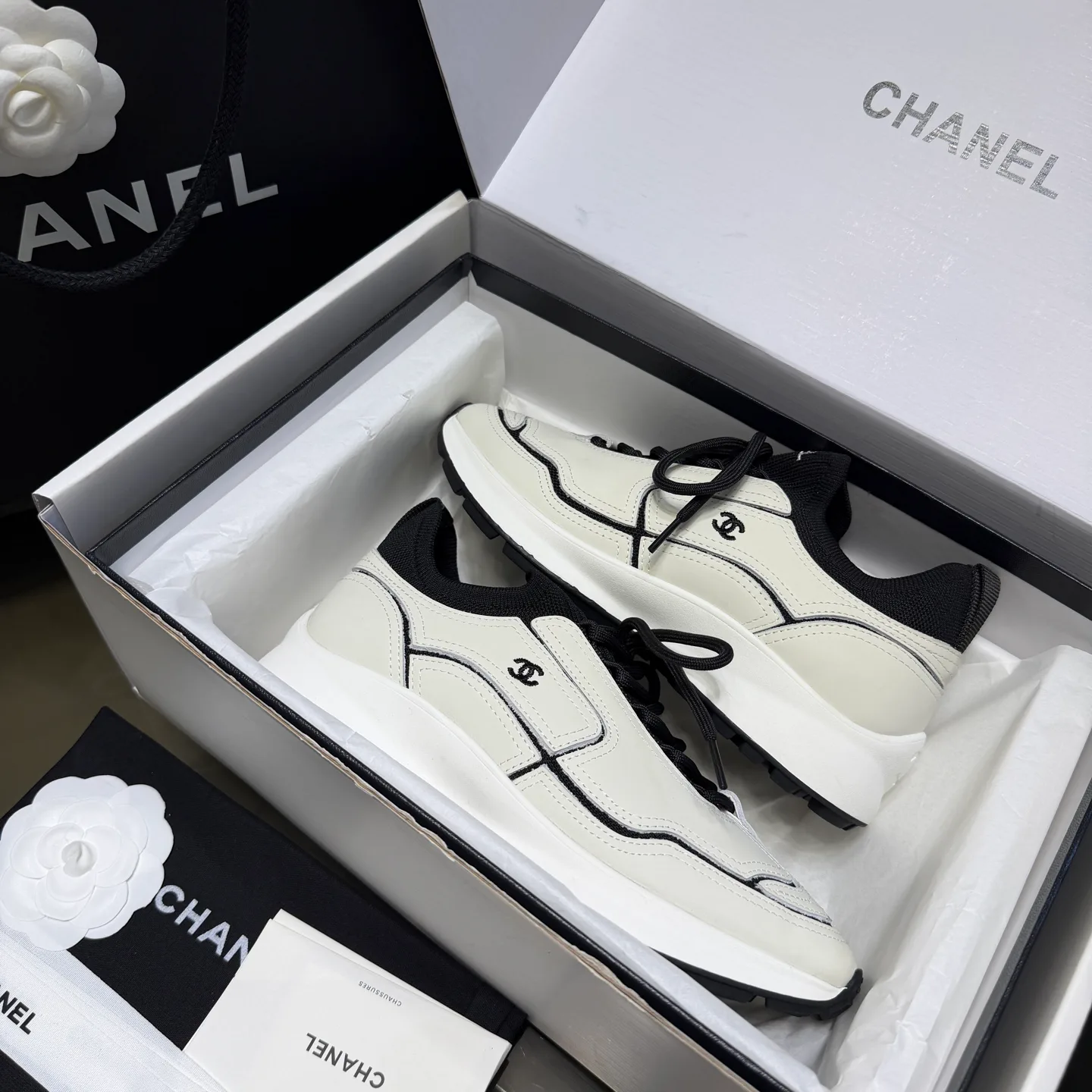 Women's Sneakers CHANEL 17877253