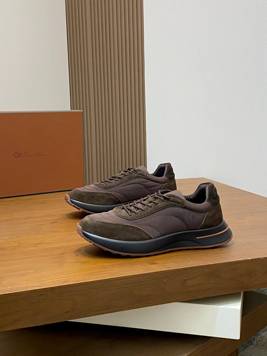 Men's Sneakers LORO PIANA 17942774