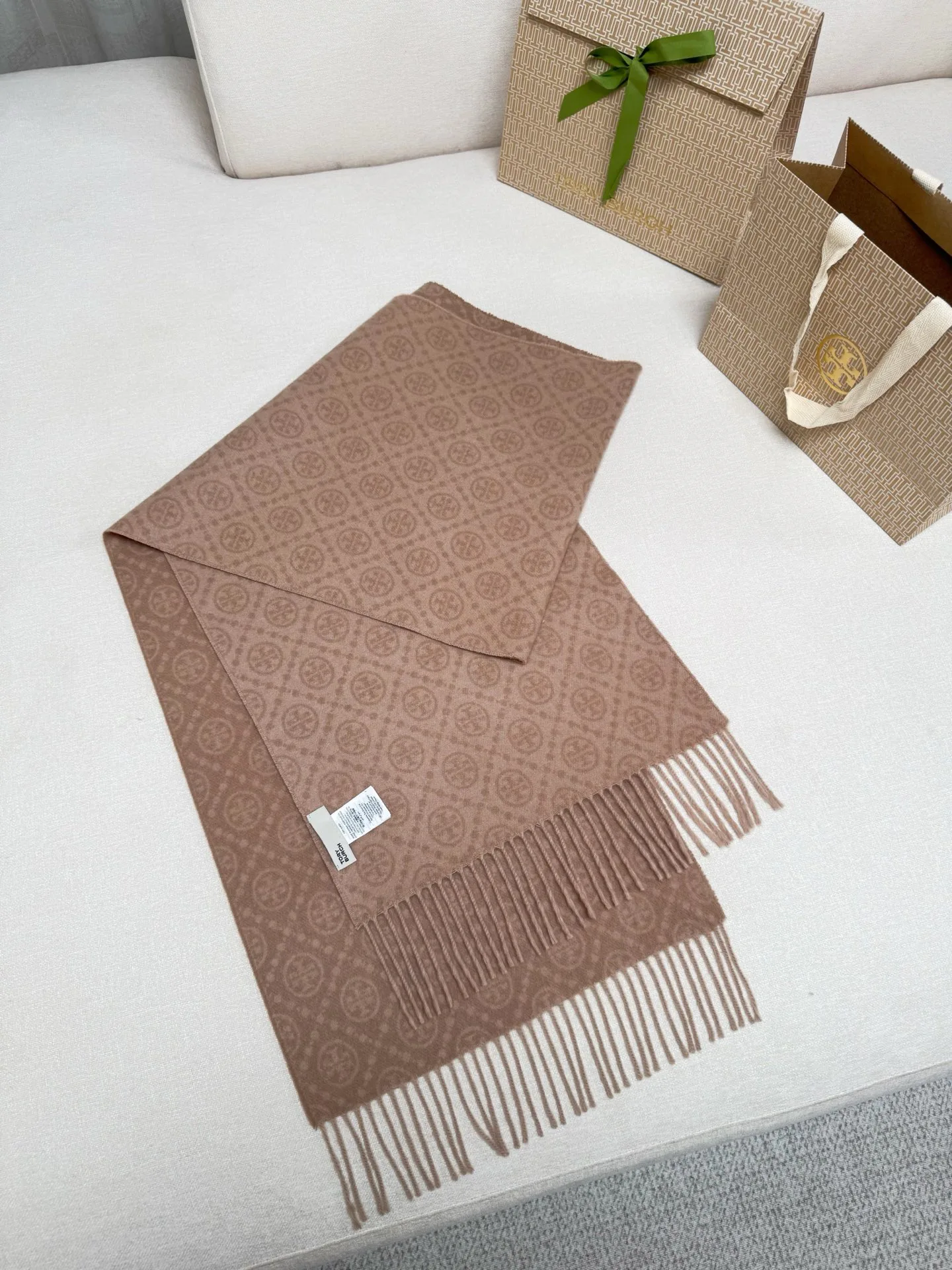 Scarves TORY BURCH 17992000