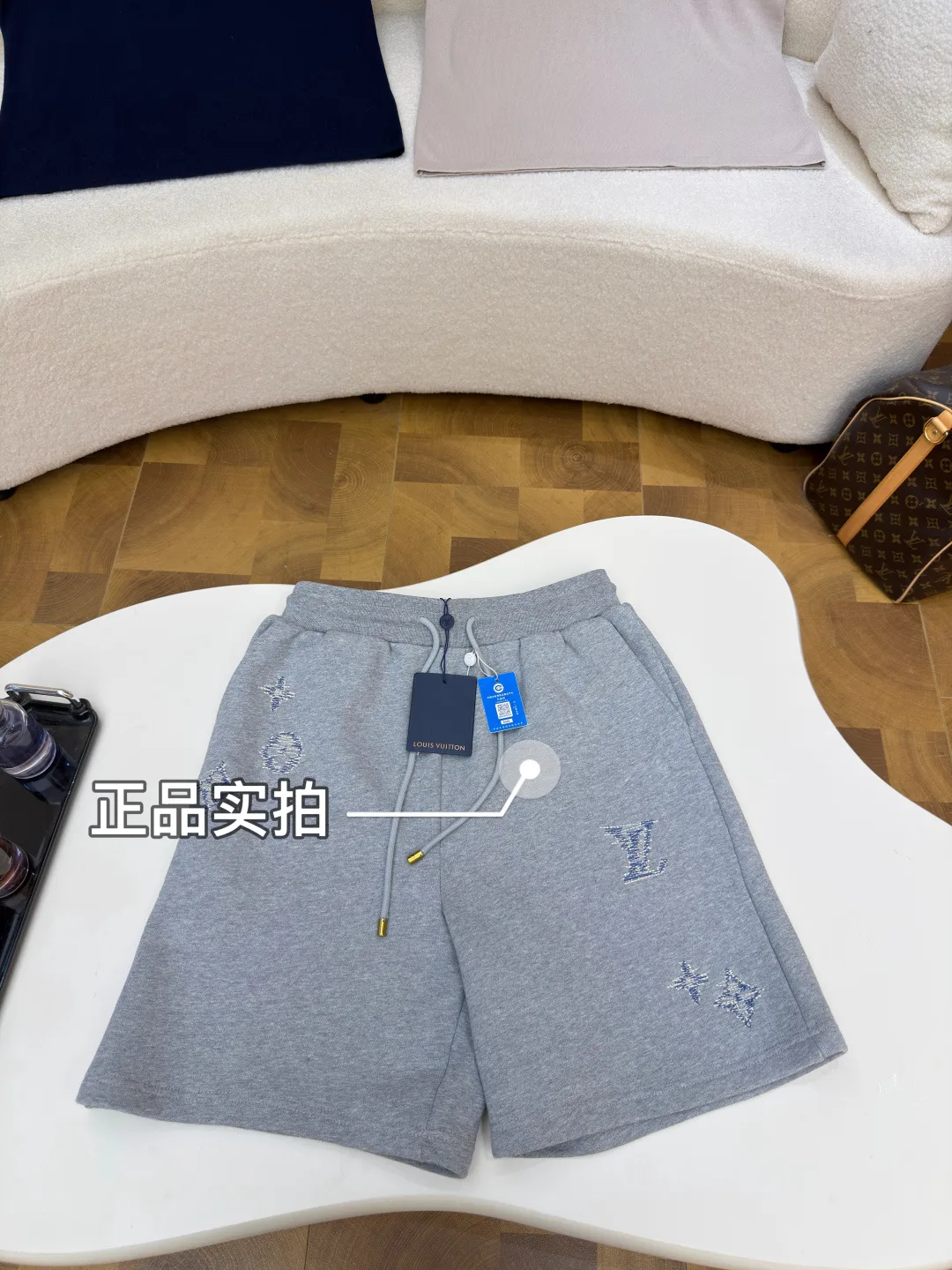 Men's Shorts LOUIS VUITTON 17572027