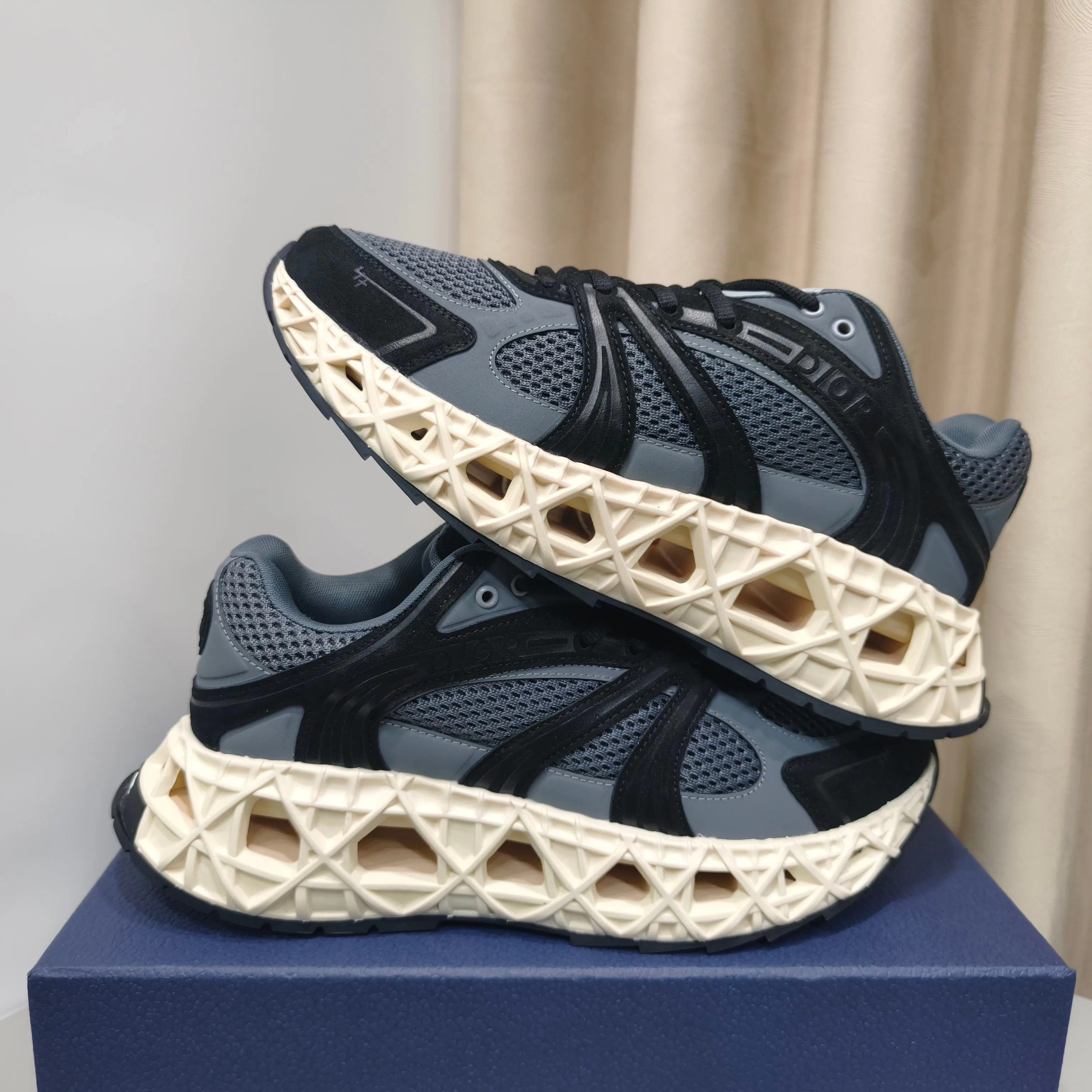 Men's Sneakers CHRISTIAN DIOR 17989035