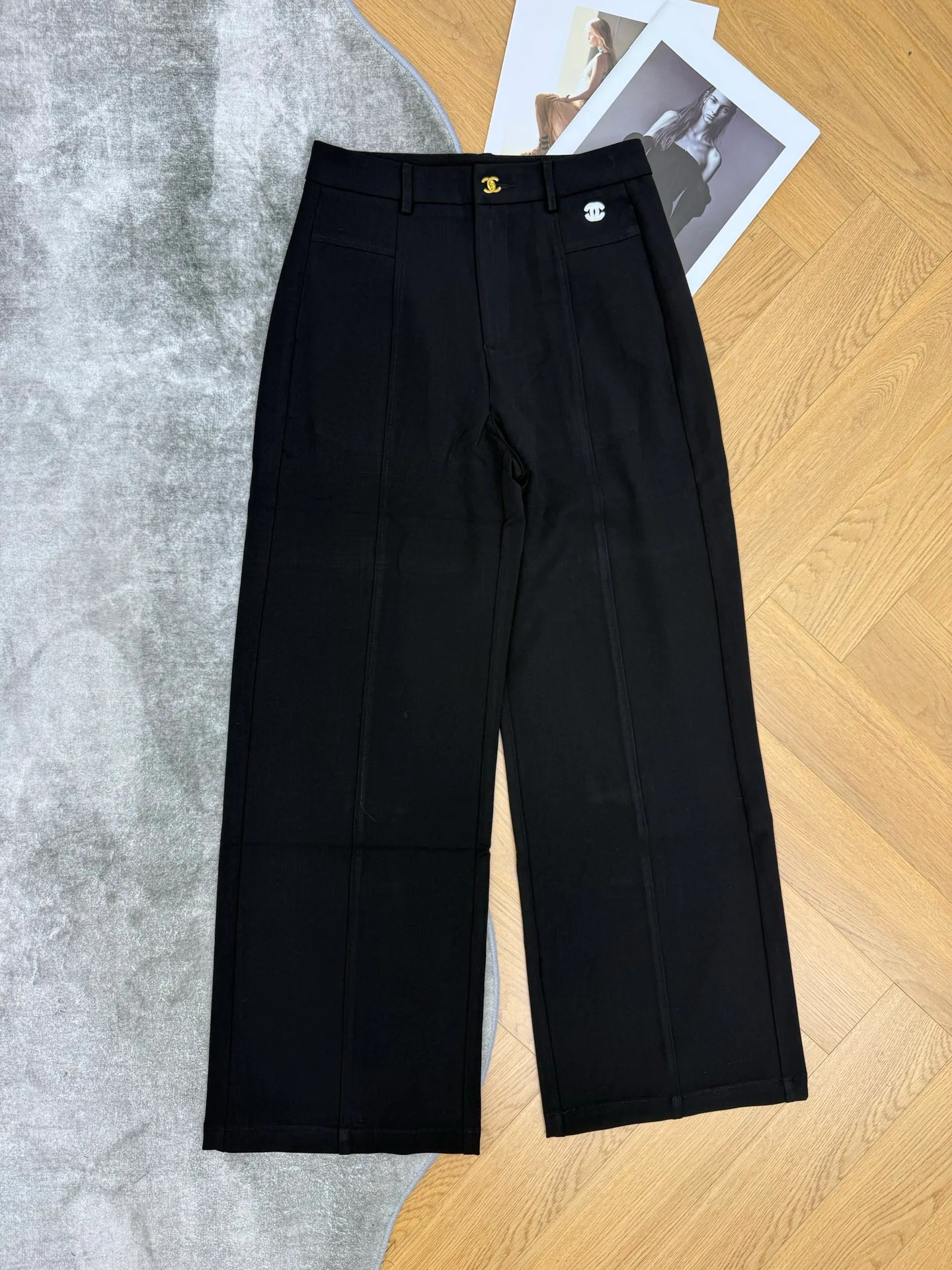 Women's Trousers CHANEL 18348252