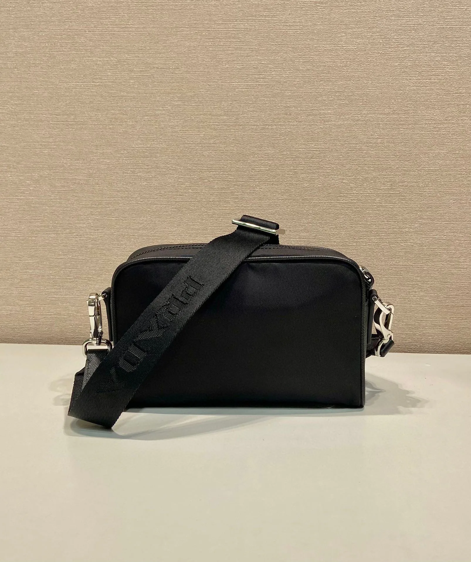 Сумки На Ремне Женские Prada 18585455