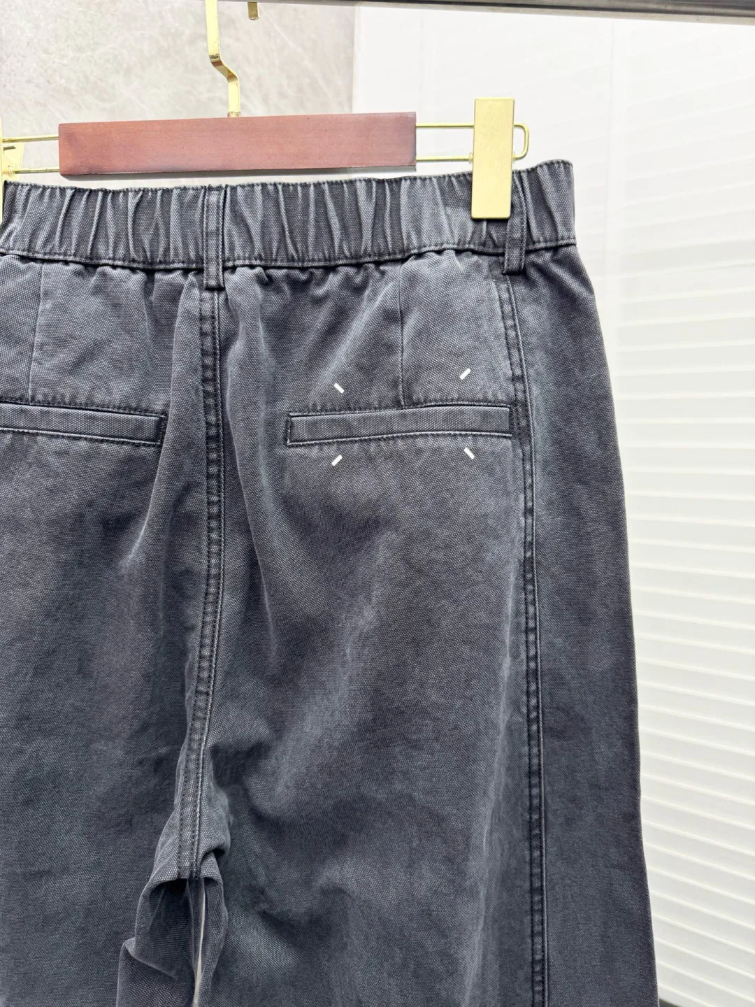 Men's Trousers MAISON MARGIELA 17942111