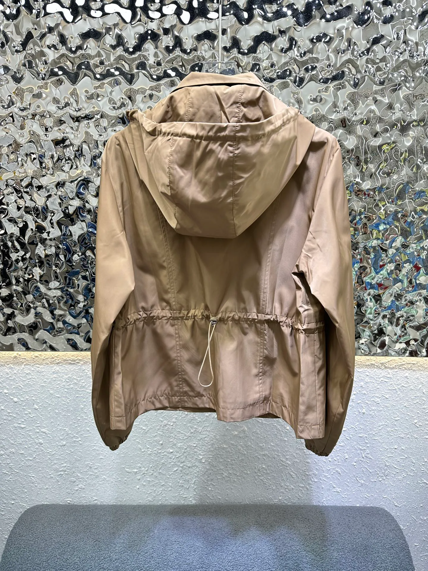 Куртки И Пуховики Женские Prada 18594338