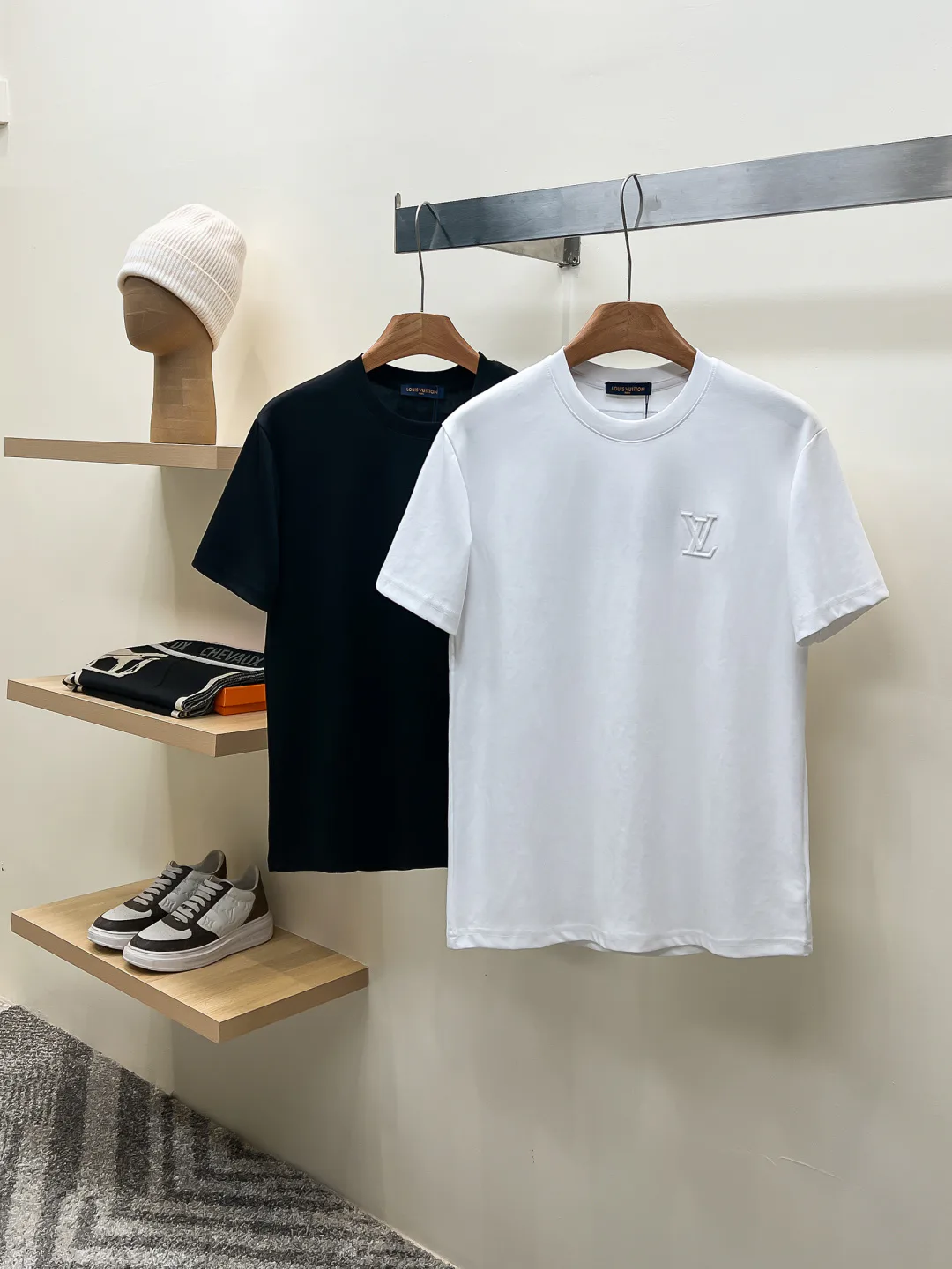 Men's T-Shirts LOUIS VUITTON 18499448