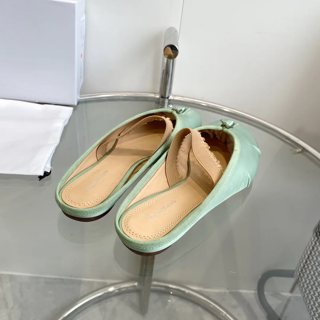 Women's Mules And Clogs MAISON MARGIELA 18092250