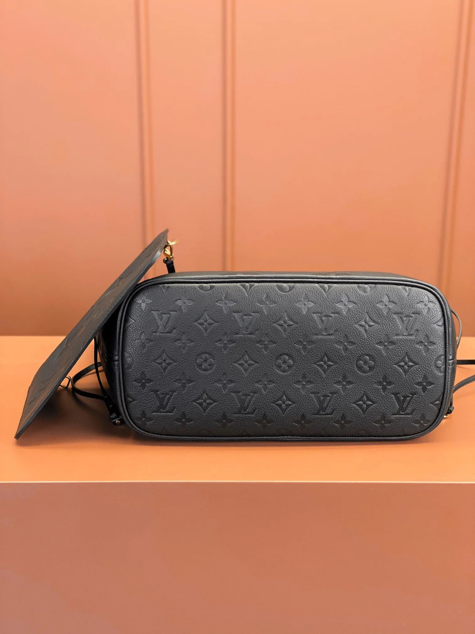 Women's Classic Handbags LOUIS VUITTON 17844902