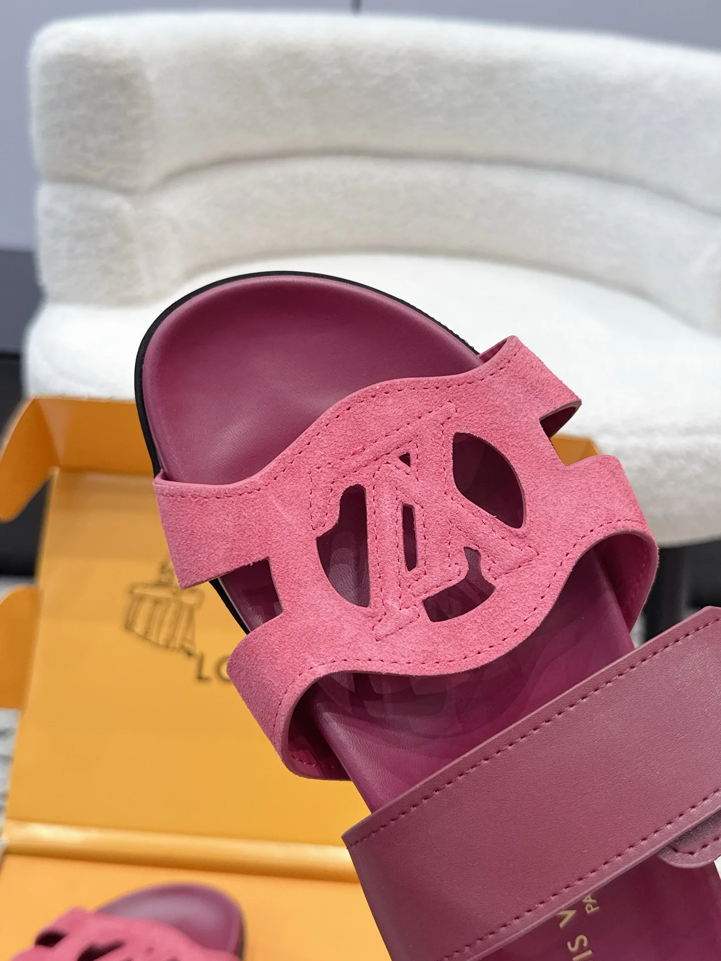 Women's Flip-Flops LOUIS VUITTON 17522788