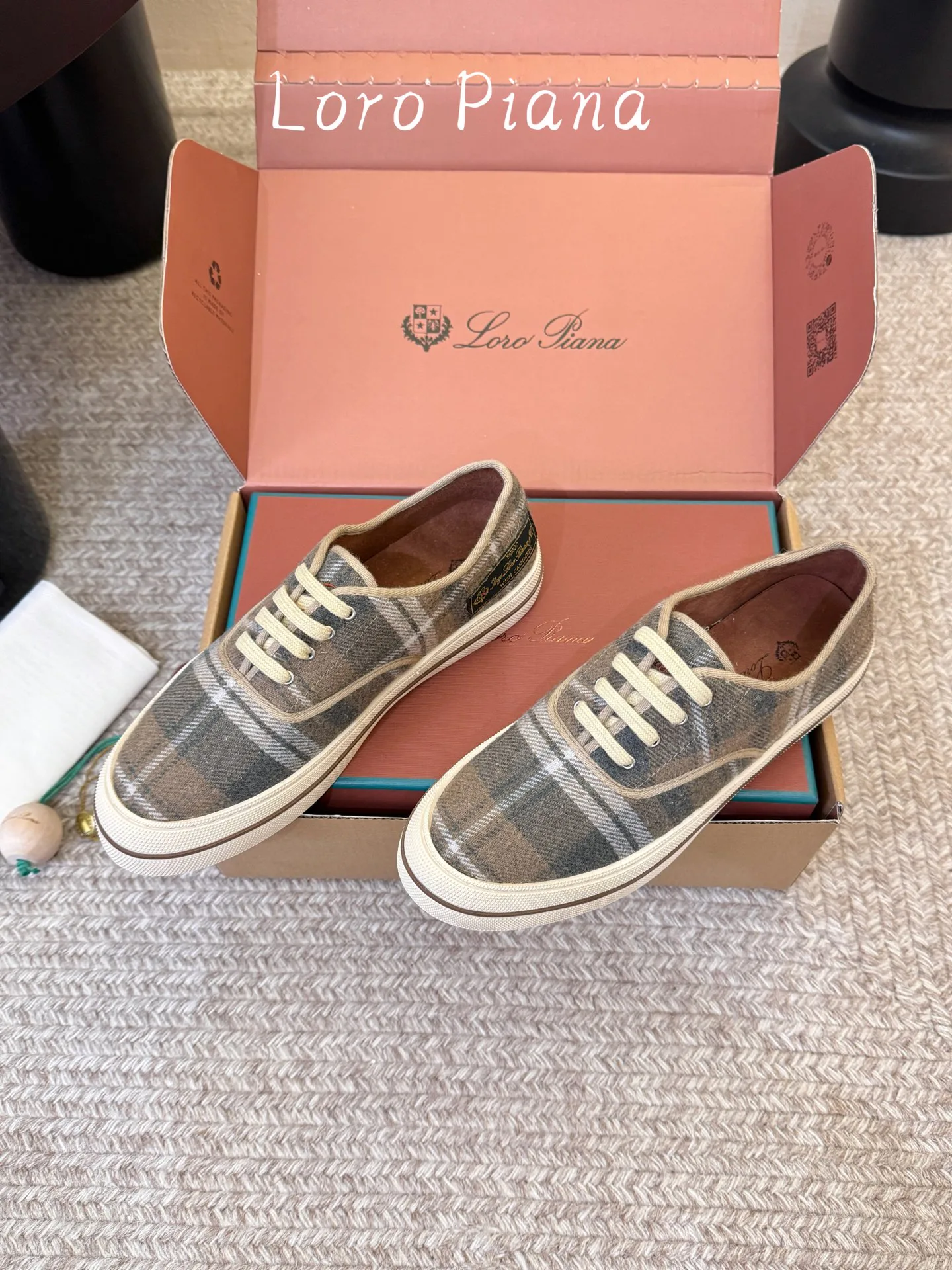 Women's Sneakers LORO PIANA 18241380