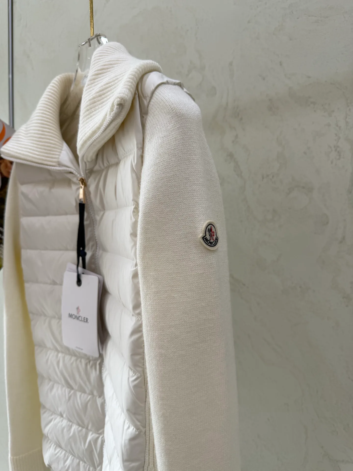 Women's Jackets And Down Jackets MONCLER 17918880