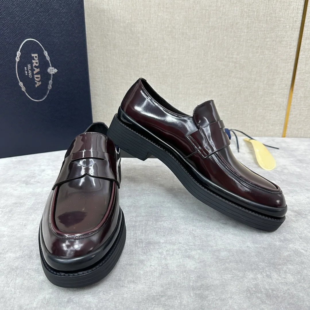 Men's Loafers And Dress Shoes PRADA 18397558