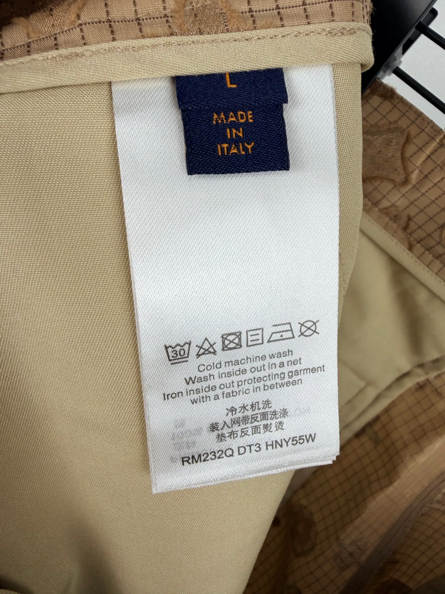 Men's Trousers LOUIS VUITTON 18069171