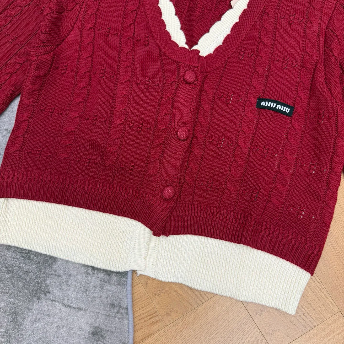 Women's Jumpers And Sweaters MIU MIU 18249250