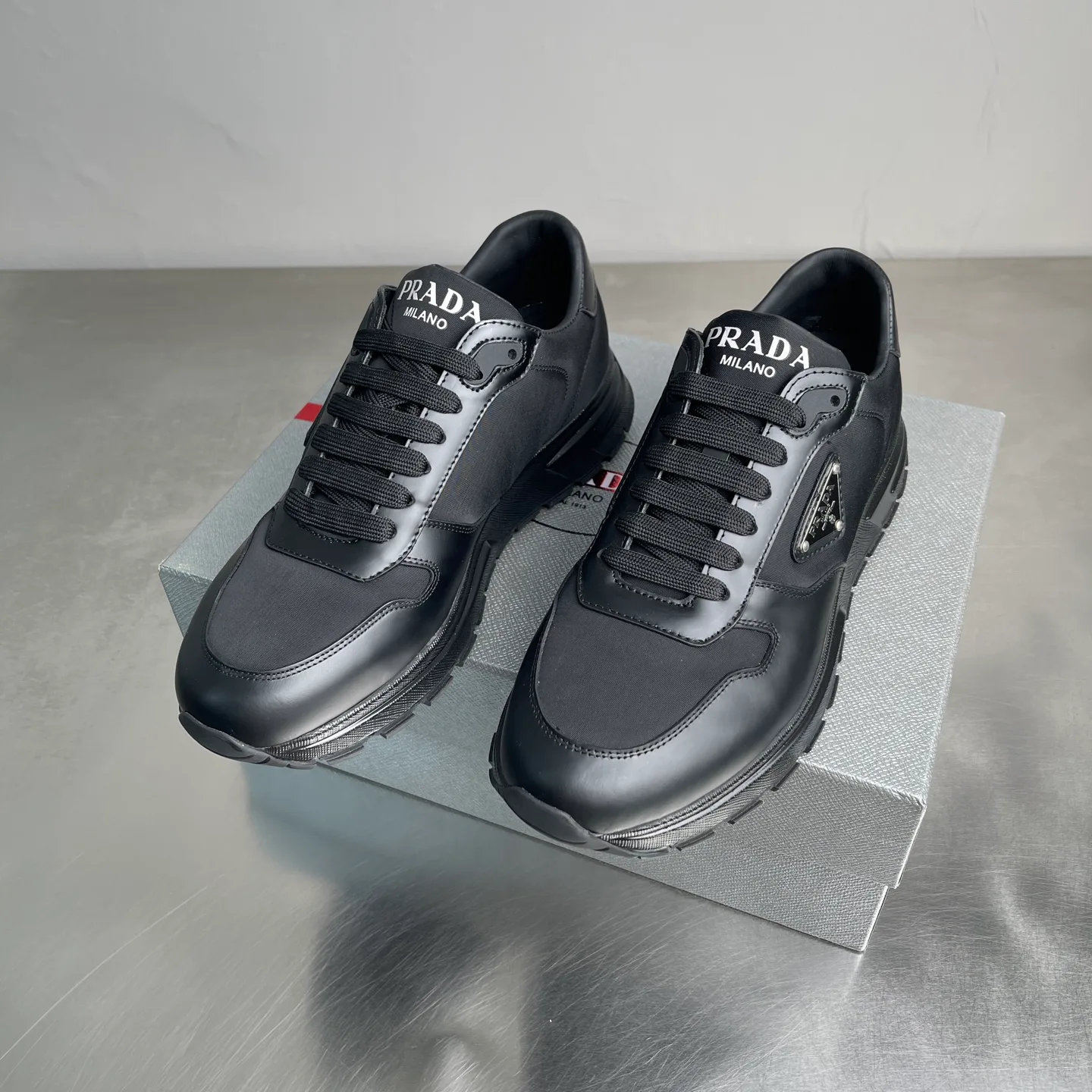 Men's Sneakers PRADA 18385659