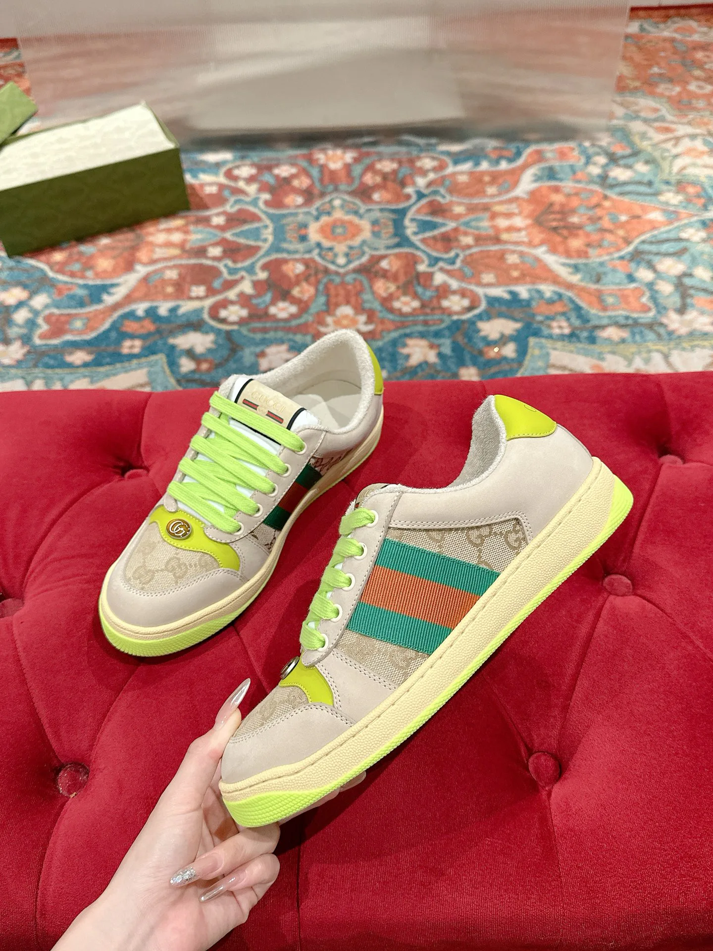 Women's Sneakers GUCCI 17956646