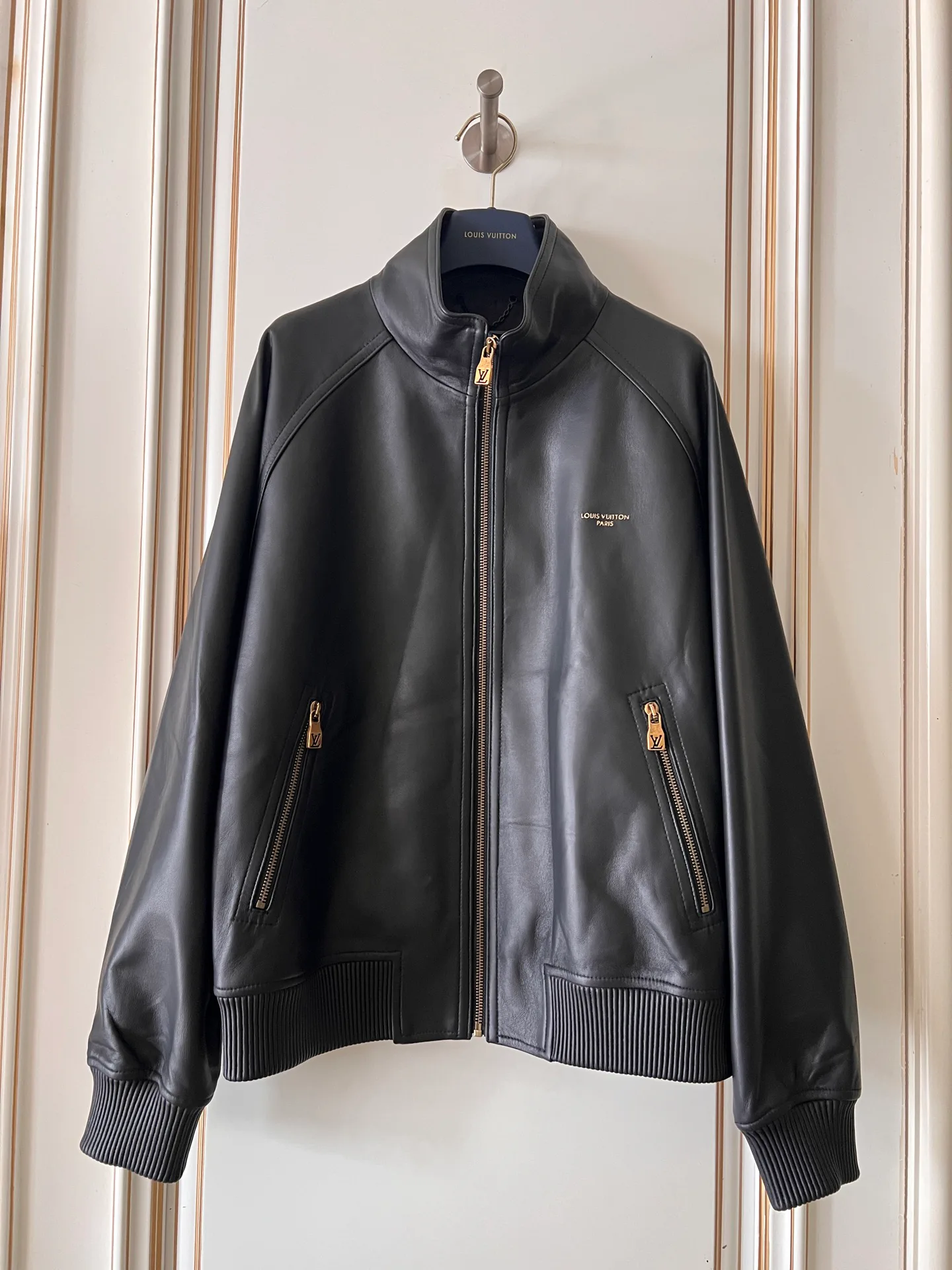 Women's Leather Jackets And Sheepskin Coats LOUIS VUITTON 18408996