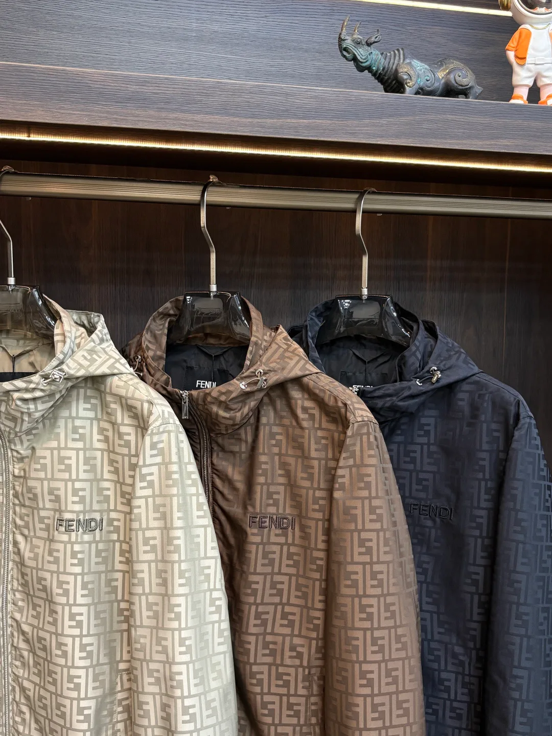 Men's Jackets And Down Jackets FENDI 18199471