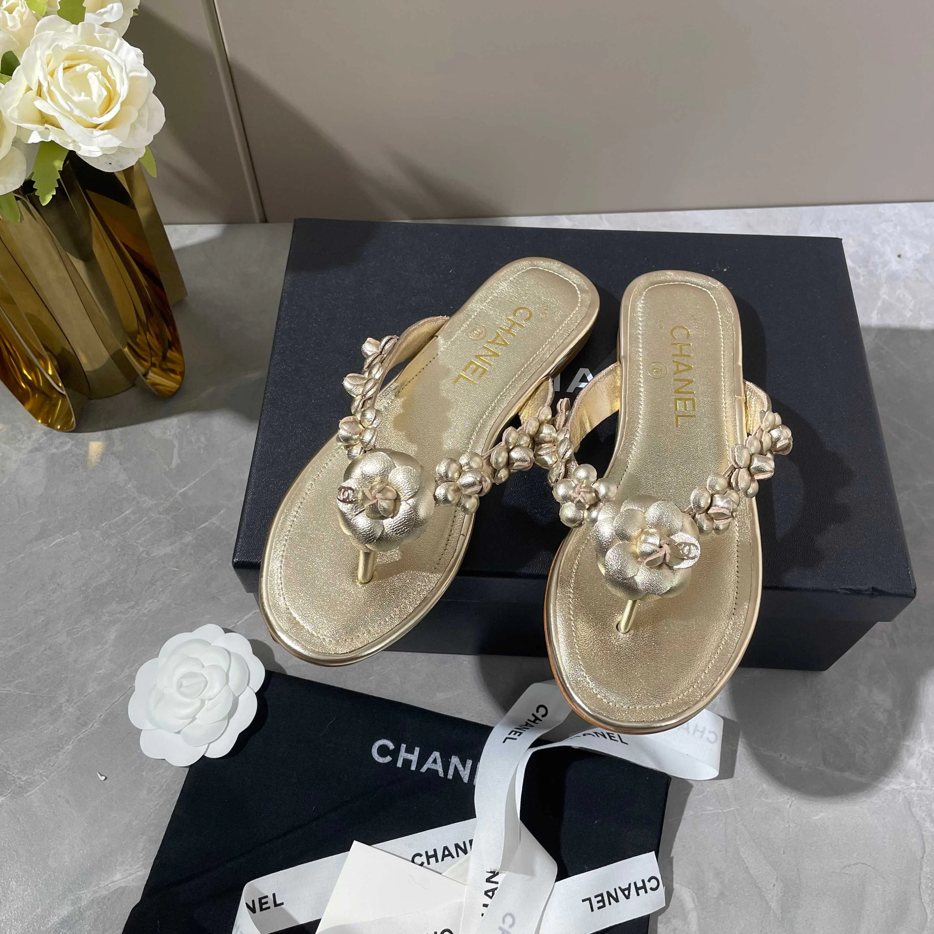 Women's Flip-Flops CHANEL 17947069
