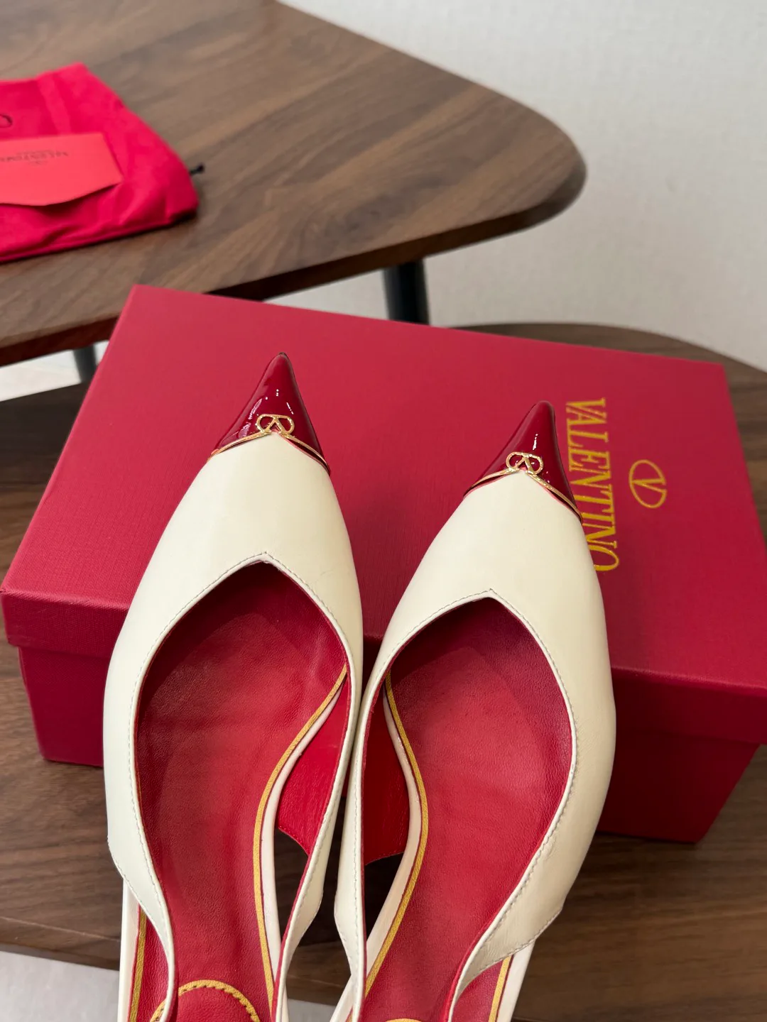 Women's Open-Toe Sandals VALENTINO 17364704
