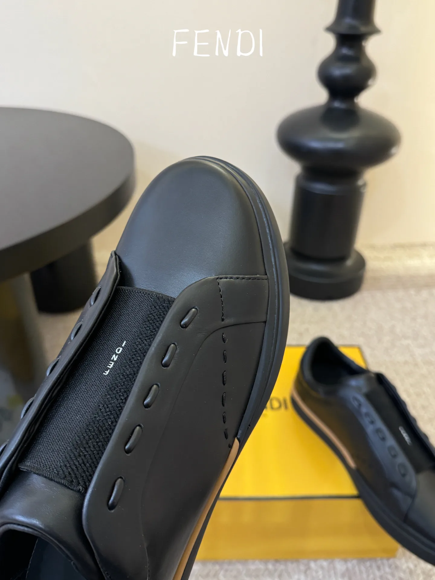 Women's Sneakers FENDI 17562242