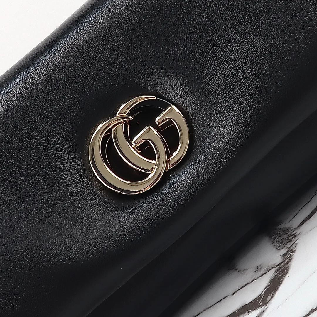 Women's Classic Handbags GUCCI 18210721
