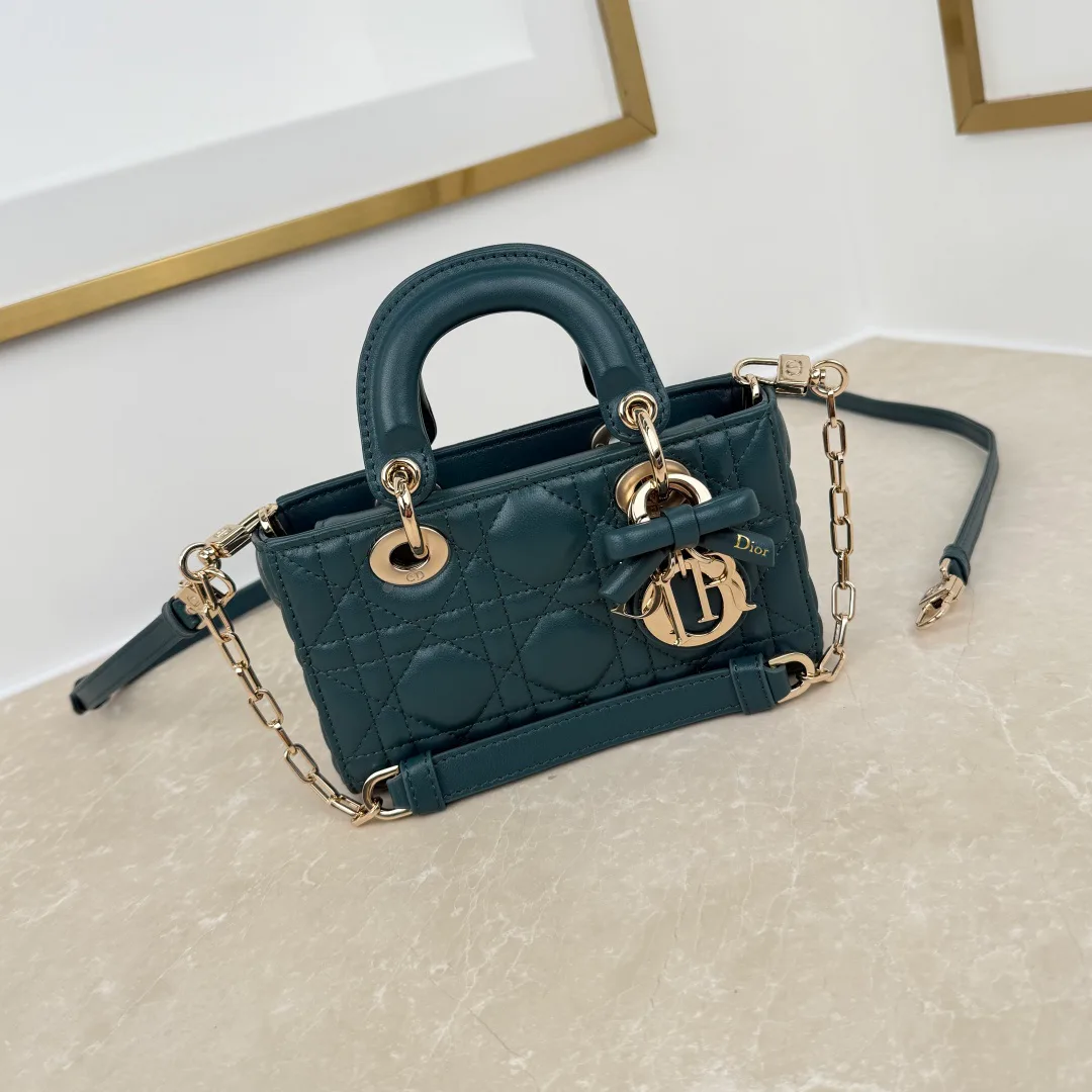 Women's Classic Handbags CHRISTIAN DIOR 18242052