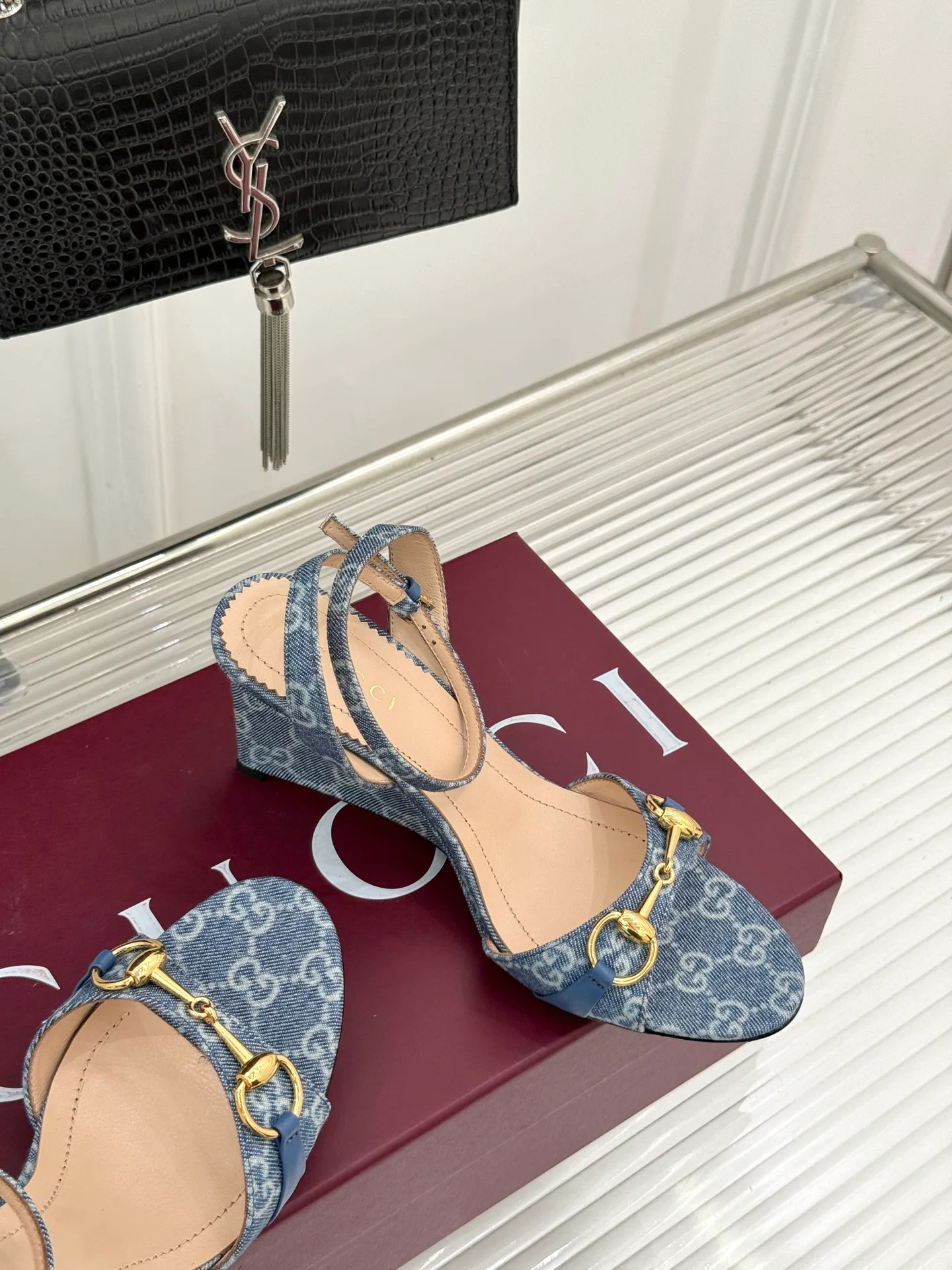 Women's Open-Toe Sandals GUCCI 17856186