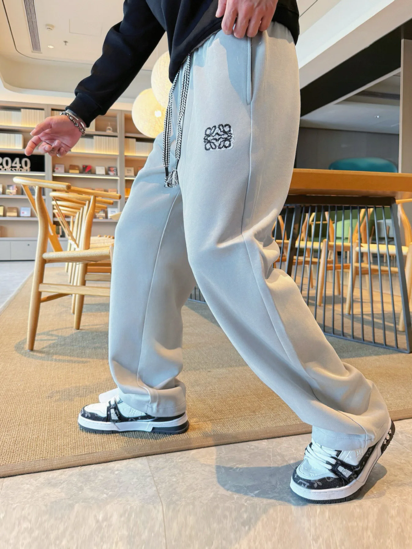Men's Trousers LOEWE 18345807