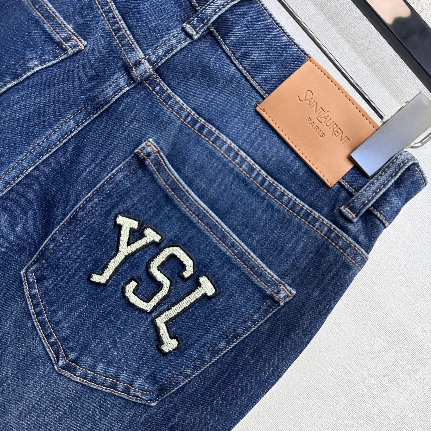 Women's Jeans SAINT LAURENT 17807396