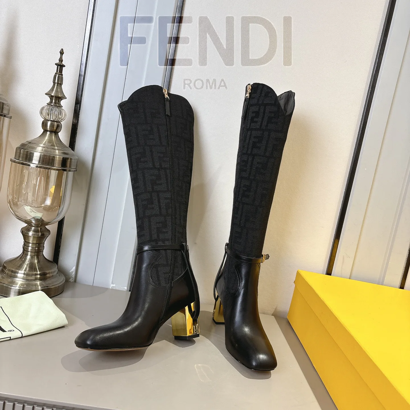Women's Boots FENDI 18247881