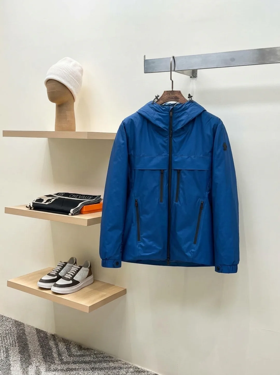 Куртки И Пуховики Мужские Moncler 18596618