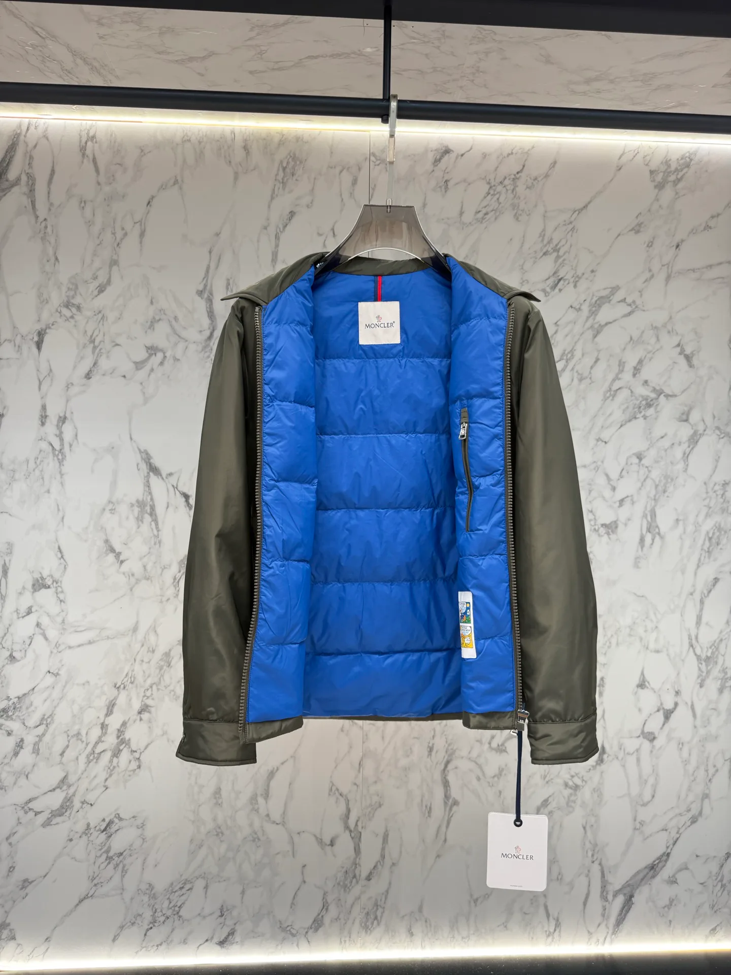Men's Jackets And Down Jackets MONCLER 18236959