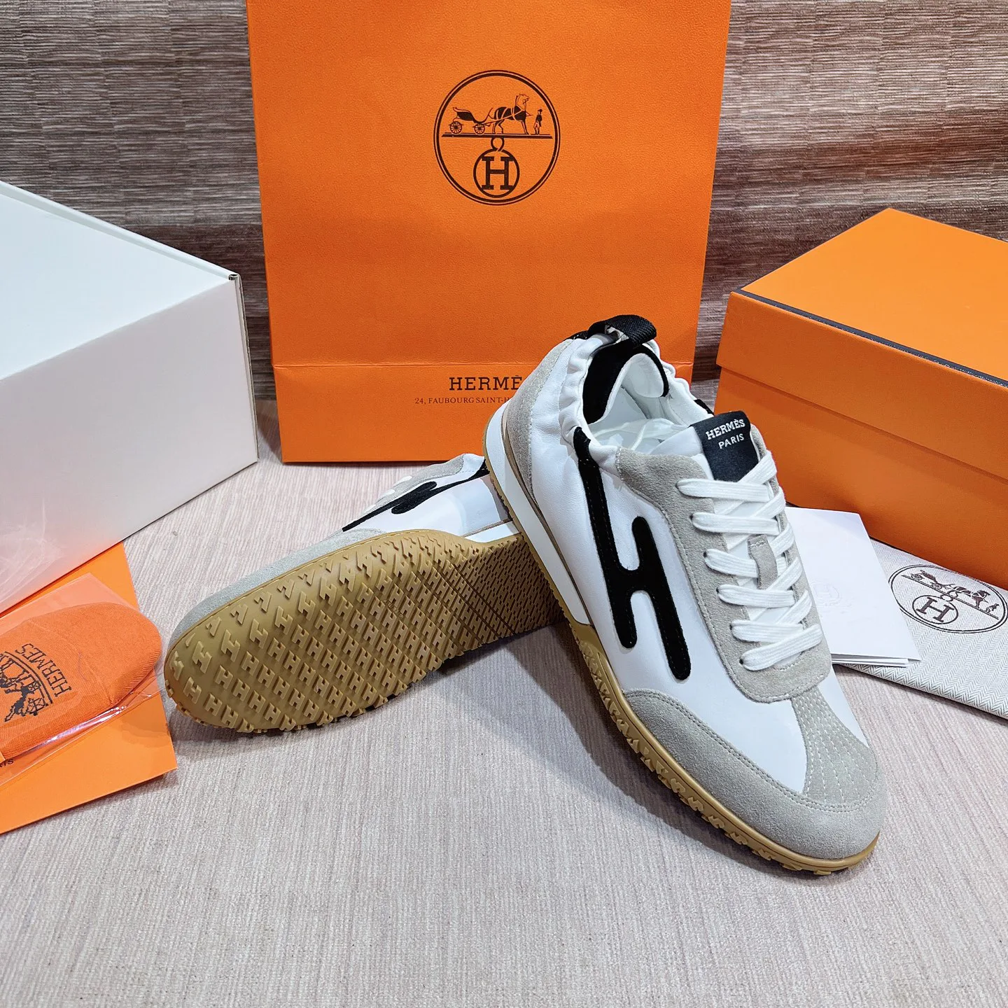 Men's Sneakers HERMES 17749543