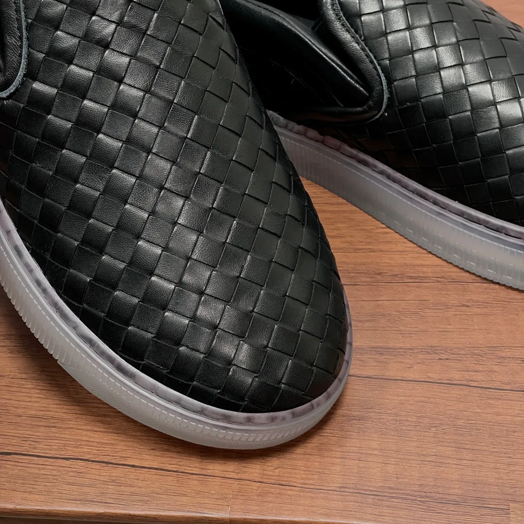 Men's Sneakers BOTTEGA VENETA 17954819