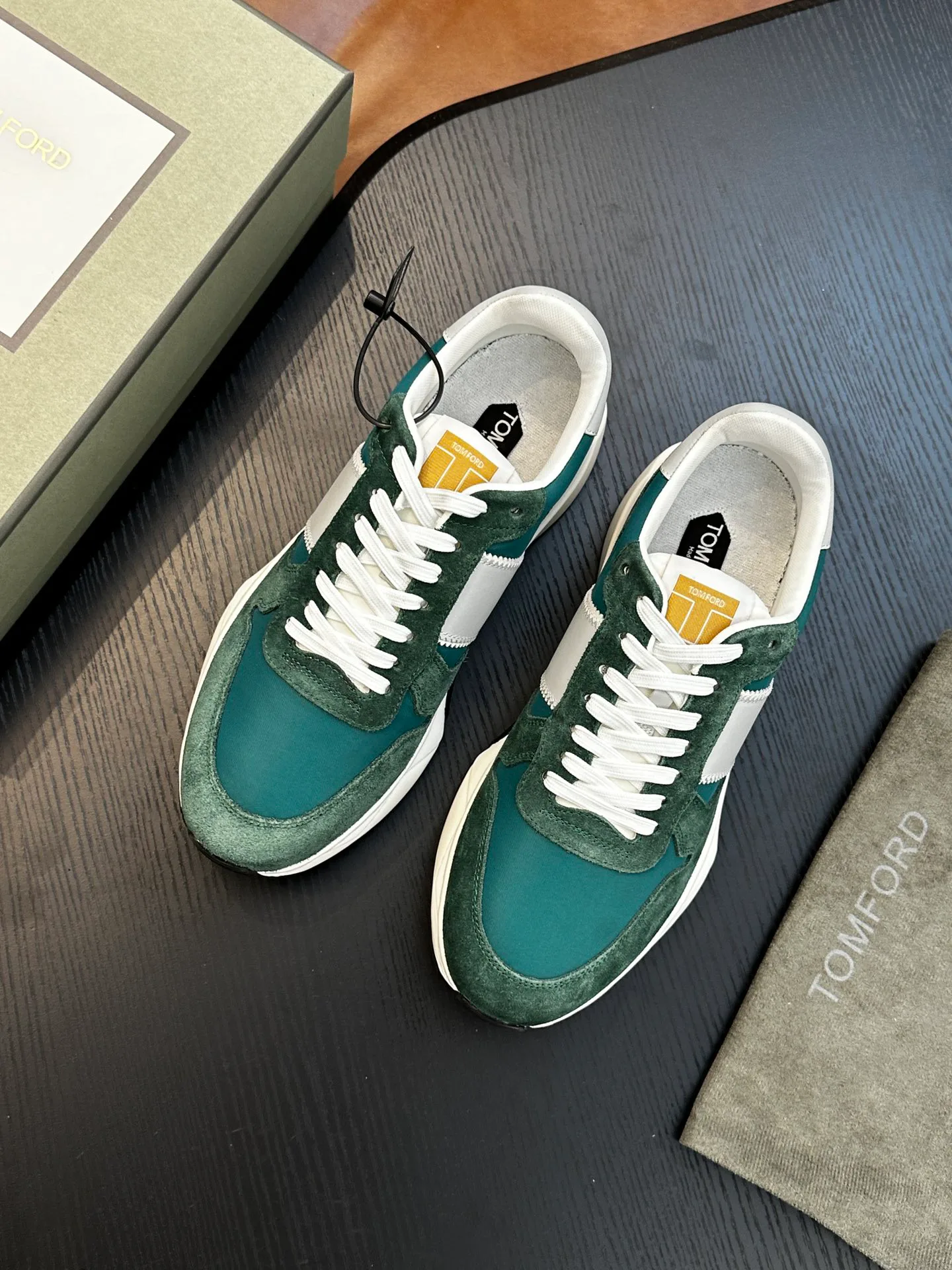 Men's Sneakers TOM FORD 18118678