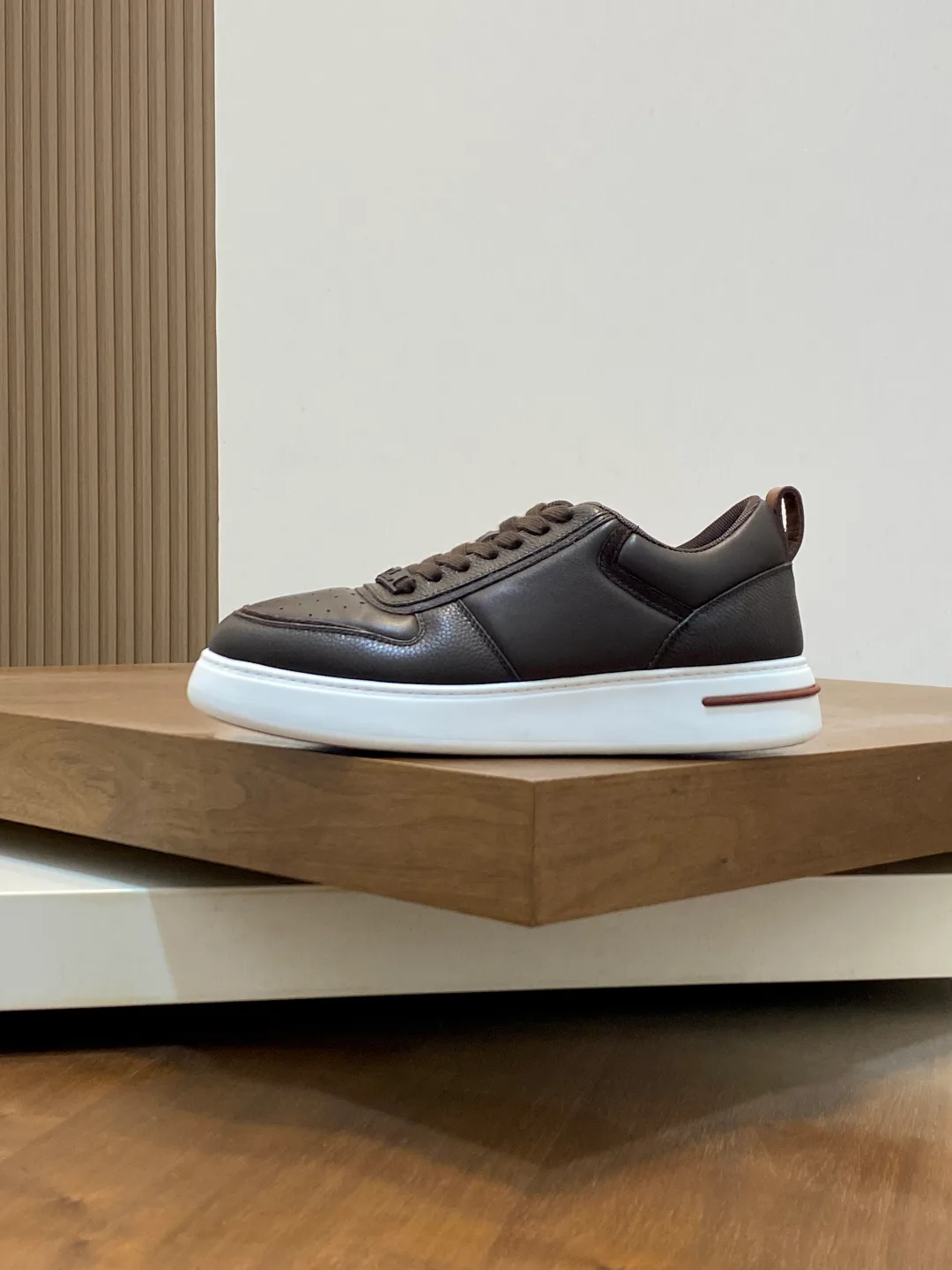 Men's Sneakers LORO PIANA 18079042