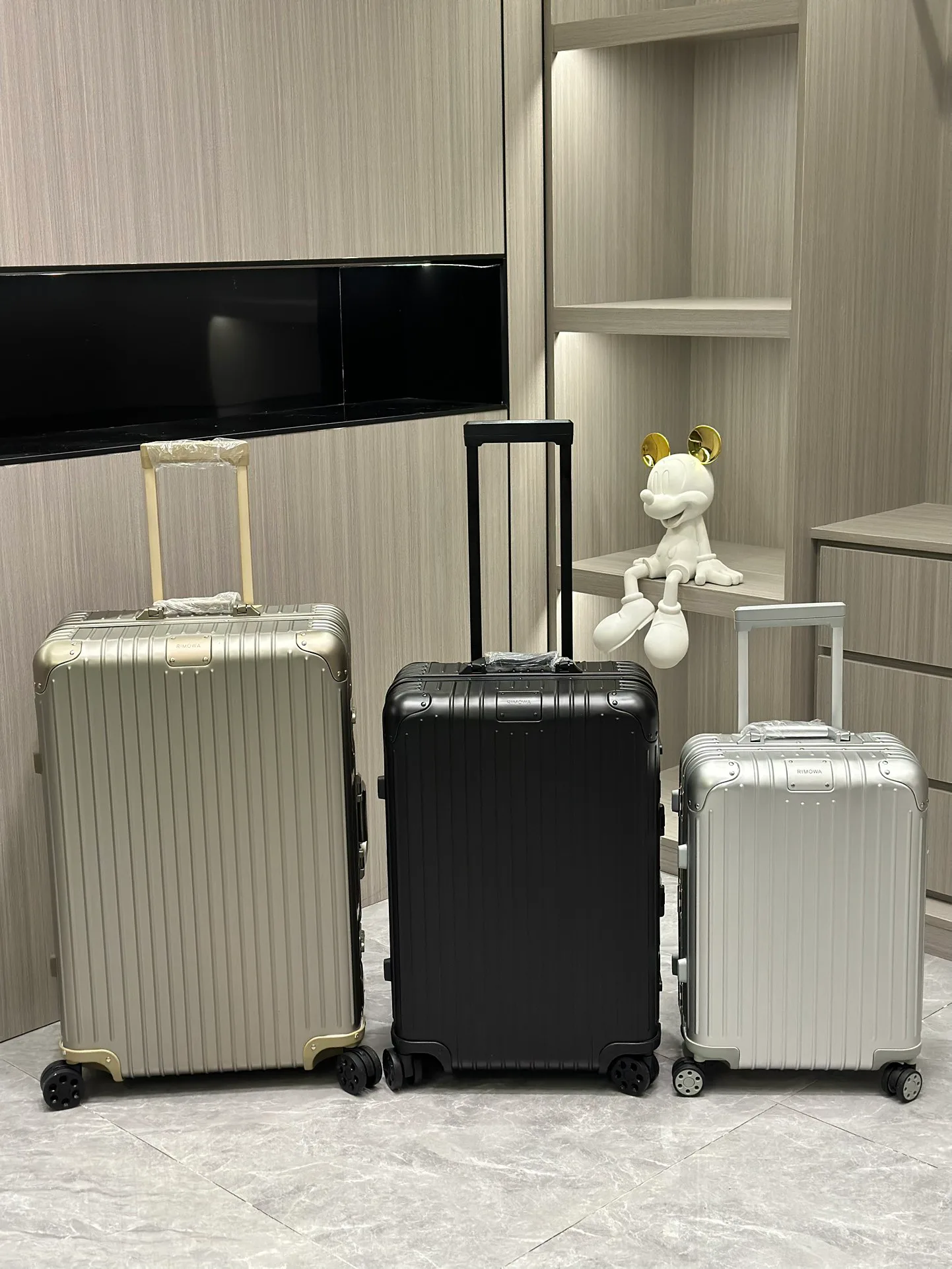 Suitcases RIMOWA 17365970