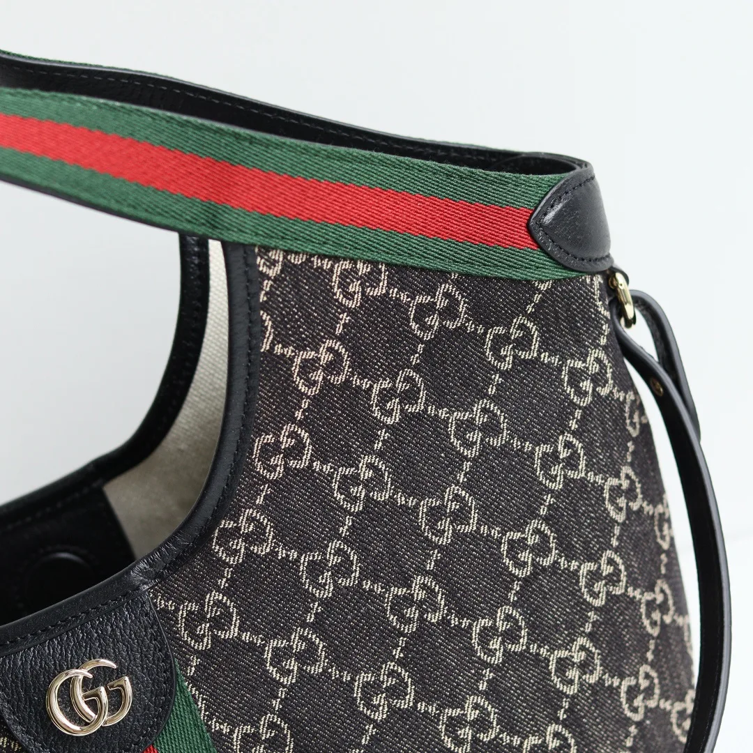 Women's Classic Handbags GUCCI 18262379