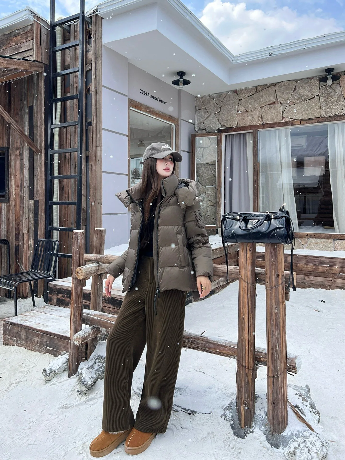 Women's Jackets And Down Jackets PRADA 18334586