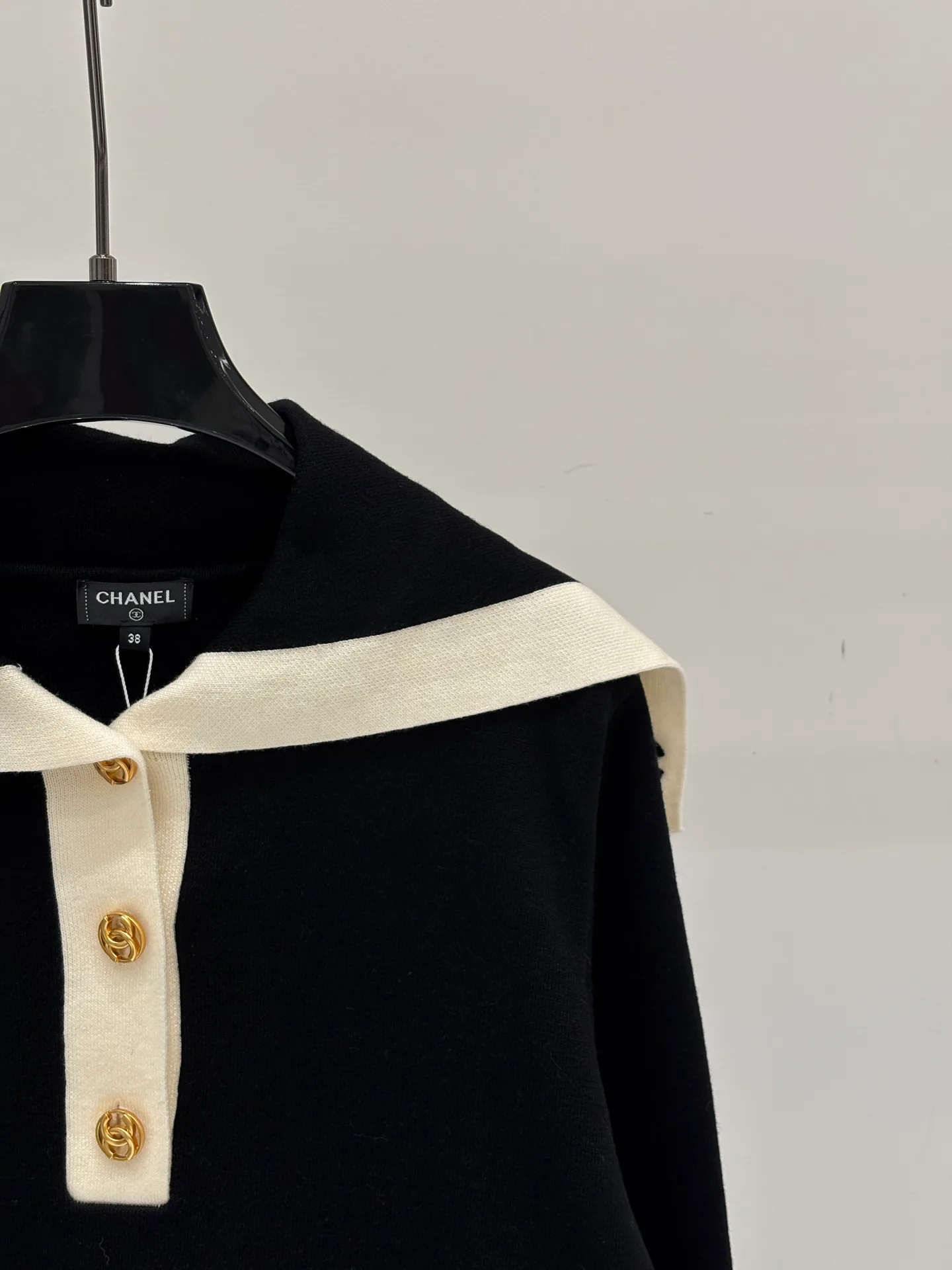Women's Jumpers And Sweaters CHANEL 18032624