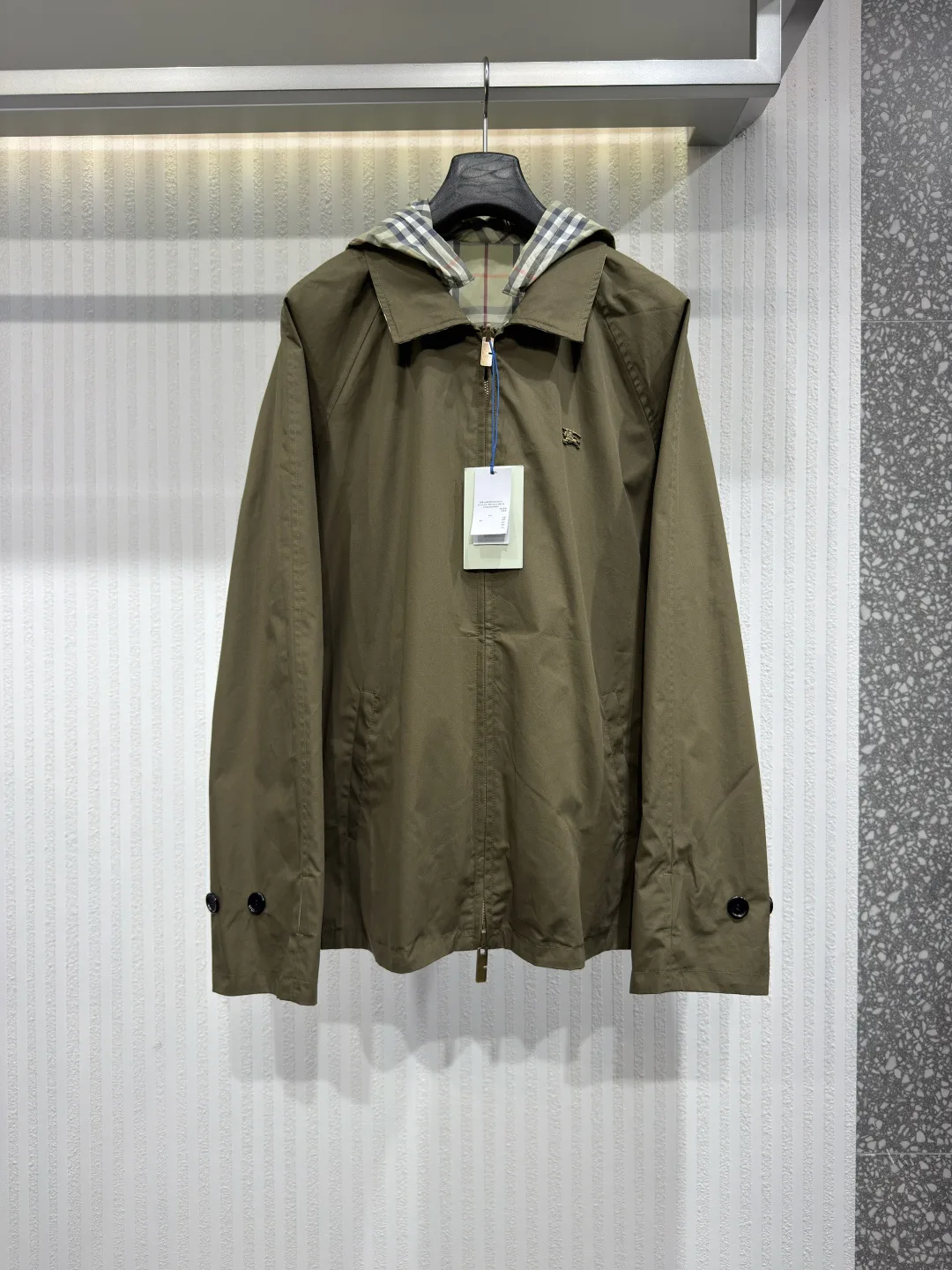 Men's Jackets And Down Jackets BURBERRY 17873334