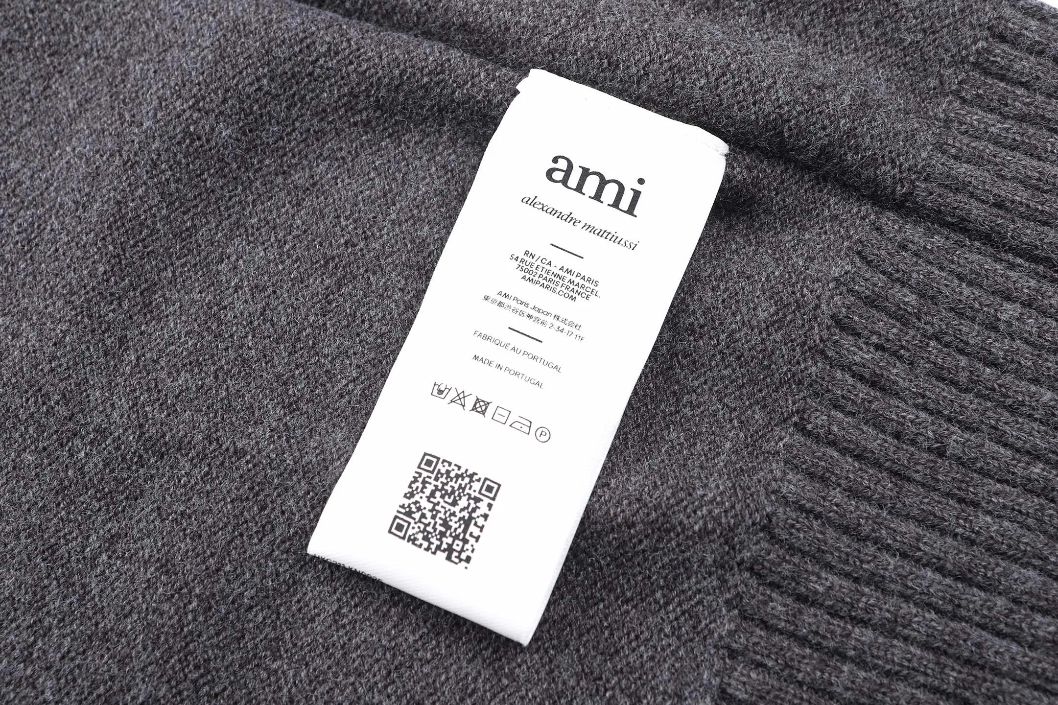 Men's Jumpers And Sweaters AMI PARIS 18073844